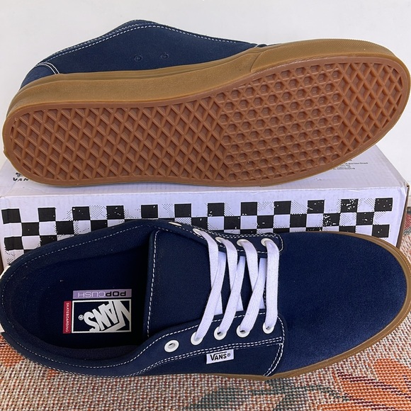 Vans Men’s Skate Chukka Low Dress Blues/Gum
VN0A4BX4FS1
Sneakers - Picture 4 of 16